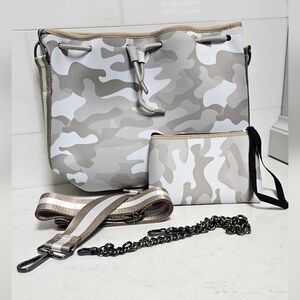 NWT Haute Shore Zoe Sahara Bucket‎ Handbag Camo Holiday Gift